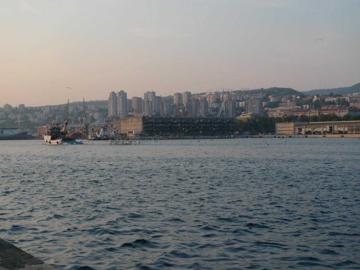 Misel Rijeka Exterior foto